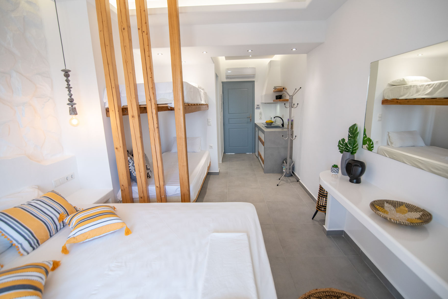 STUDIO 3 ADULTS 55