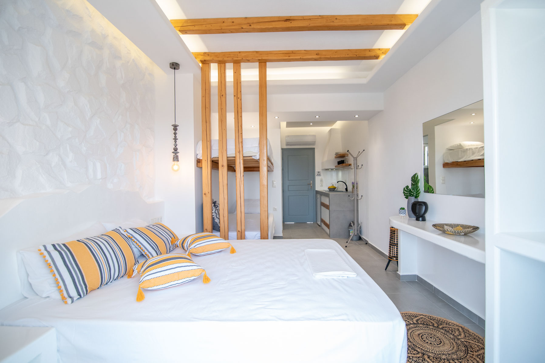 STUDIO 3 ADULTS 56